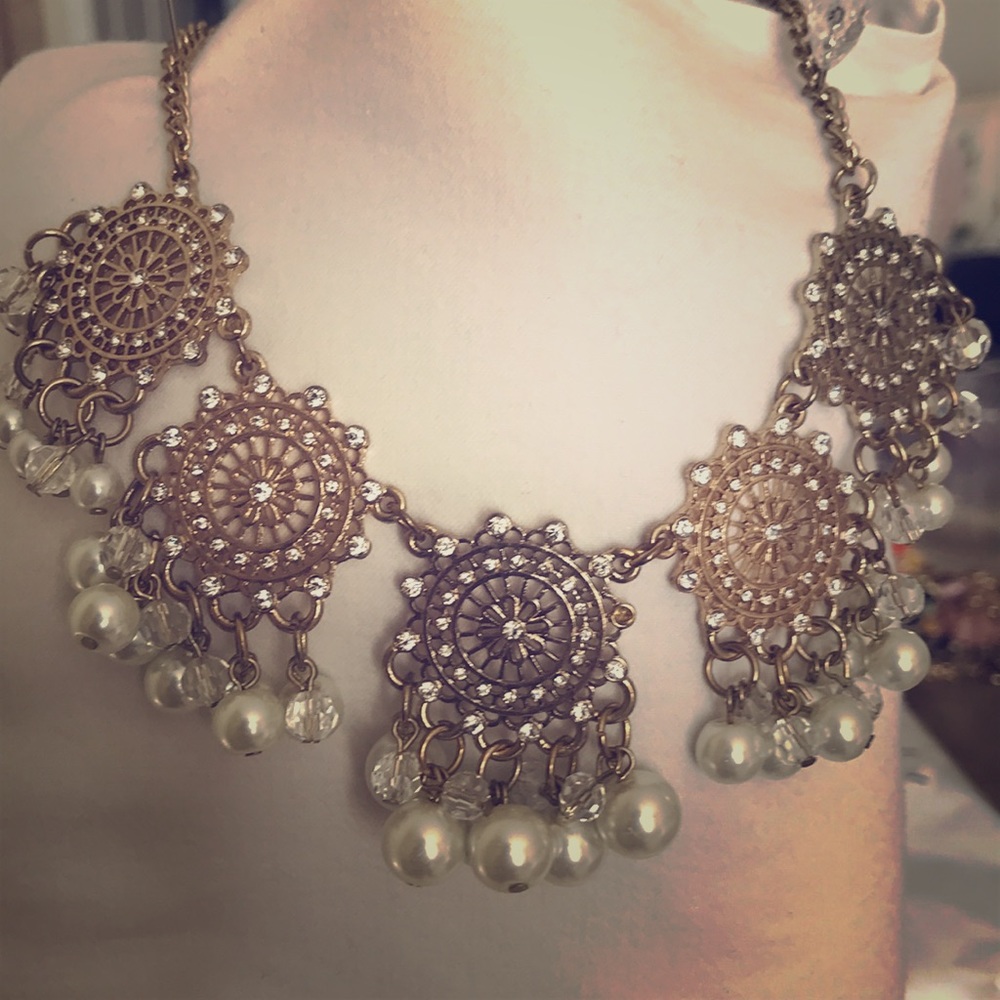 Pearl and gold necklace